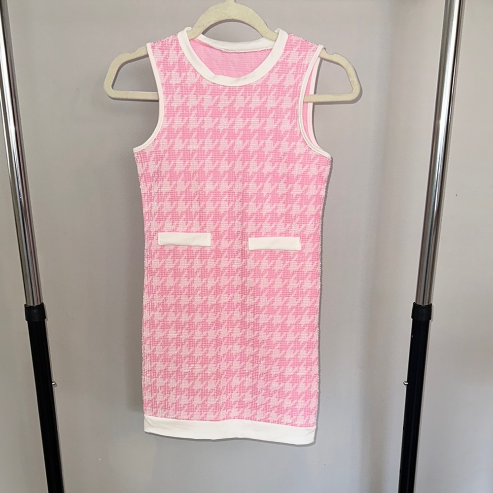 Chic Pink Houndstooth Sleeveless Dress